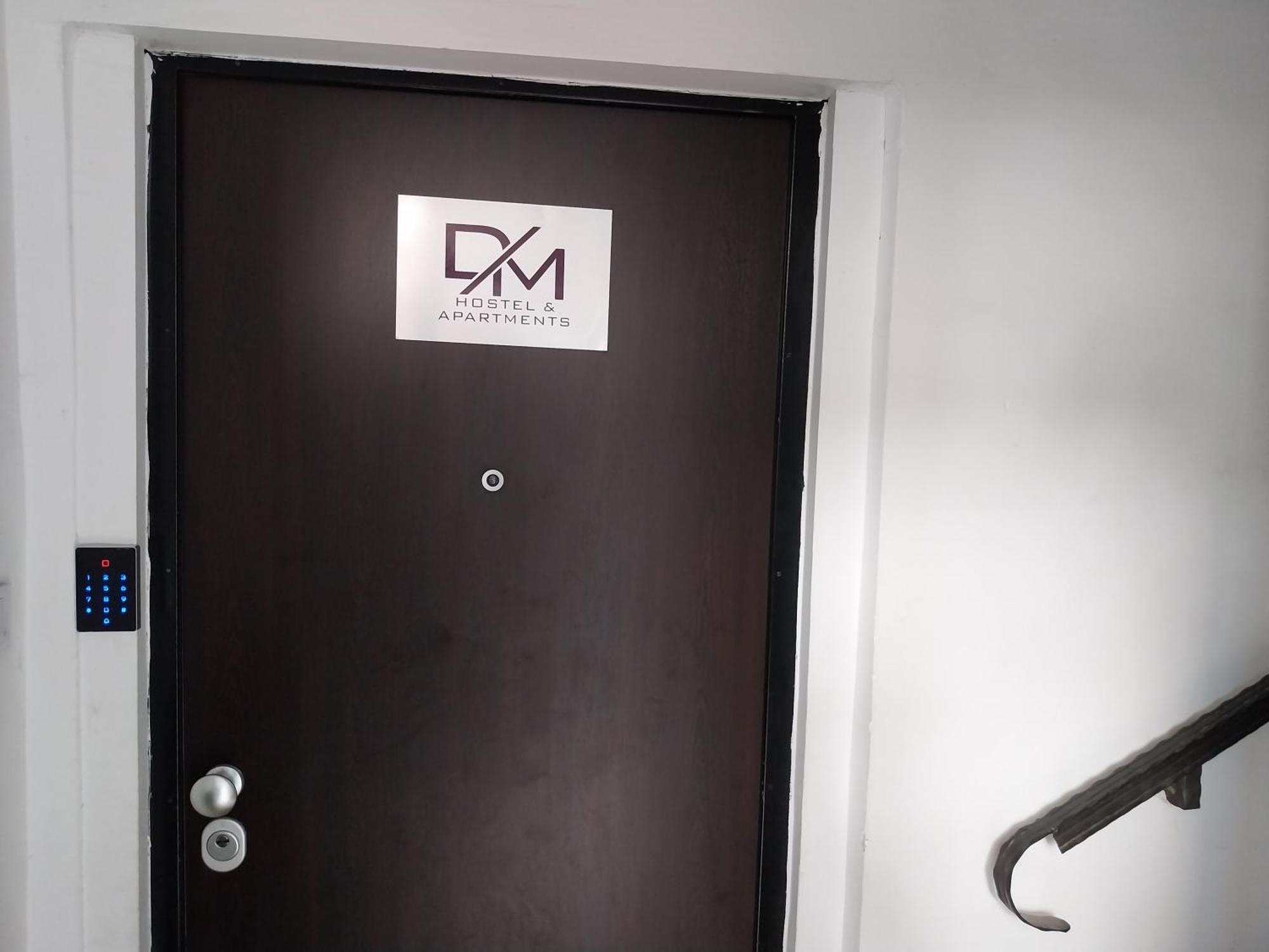 Dm Hostel And Apartments 스코페 외부 사진